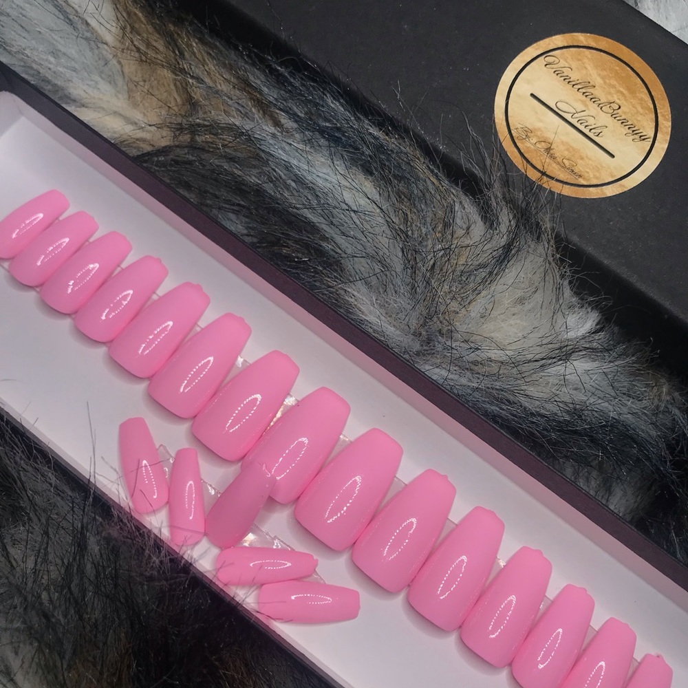 Pinky press On Nails 💕✨💅🏽